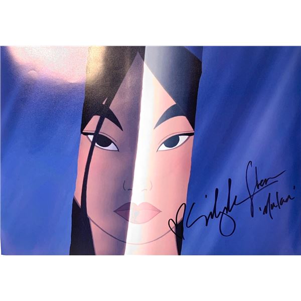 Autograph Mulan Photo