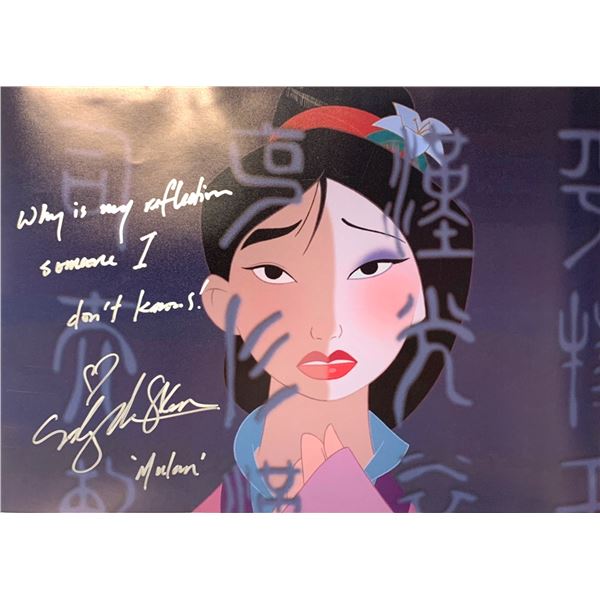 Autograph Mulan Photo