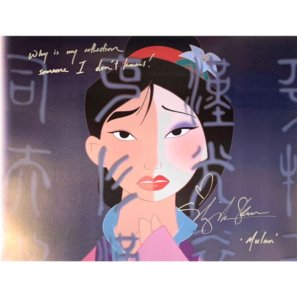 Autograph Mulan Photo