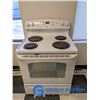 Image 2 : **GE 30" Coil Top Electric Range - Working