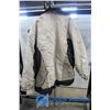 Image 5 : **Board Dokter Jacket