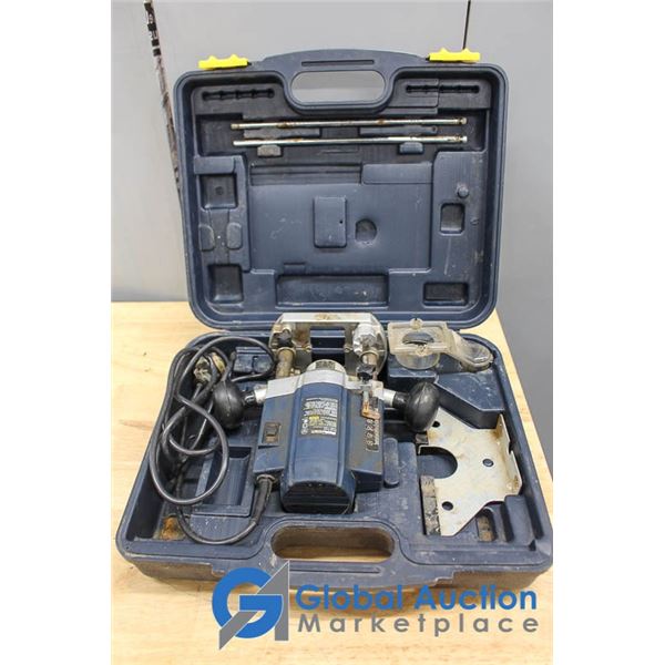 **Mastercraft 7amp Plunge Router with Case