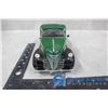 Image 3 : 1941 Plymouth Truck Diecast Model - Green