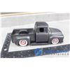 Image 1 : Jada 1956 Ford F100 Truck Diecast Model - Black