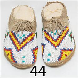 SIOUX MOCCASINS