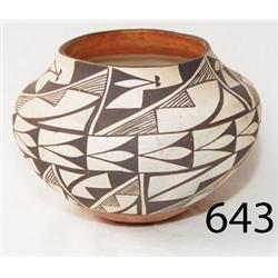 ACOMA POTTERY JAR