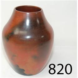 NAVAJO POTTERY VASE
