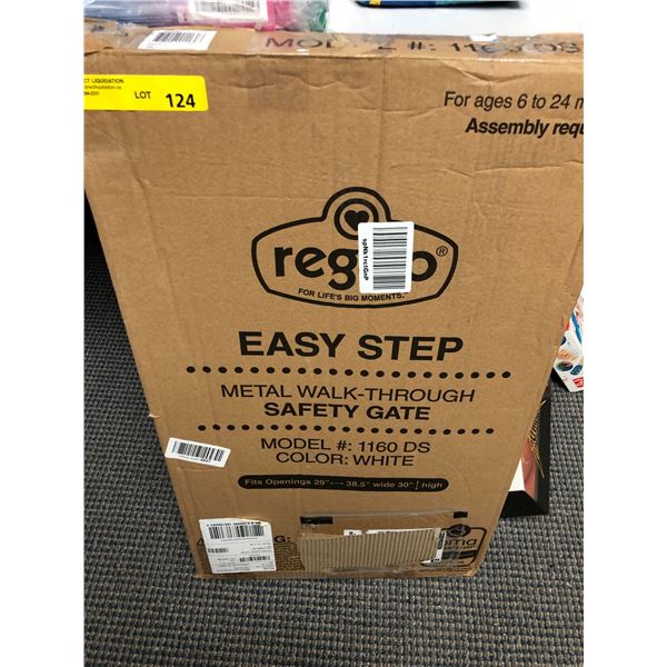 Regalo Easy Step - Metal Walk Through Safety Game - Model 1160 DS - White