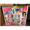Image 1 : BARBIE - 75 piece Customizable Doll House