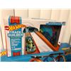 Image 2 : HOTWHEELS - Corkscrew Crash Looping Track and Track Builder