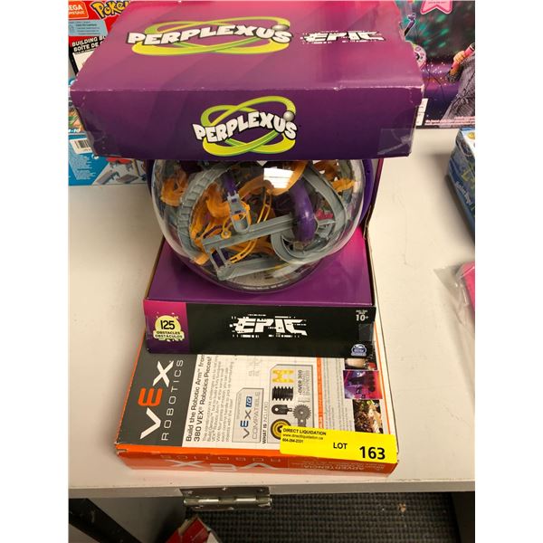 Perplexus - Epic Spin Game and VEX Robotics - Robotic Arm Builder