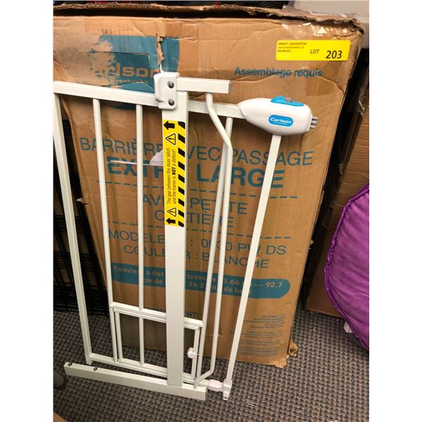 White Dog Gate by Carlson - Model # 0930 PW DS