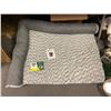 Image 1 : Furhaven Large Dog Bed - Grey - Approx. 43in x 33in