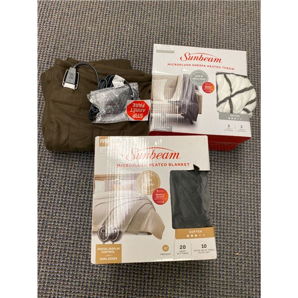 SUNBEAM - Microplush Queen Heated Blanket Grey - White  Grey Pattern Sherpa Heated Throw & Brown Fla
