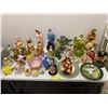 Image 1 : Table Lot of Misc. Ceramic & Porcelain Collectibles