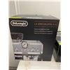 Image 1 : DELONGHI - La Specialista Arta - Espresso & Cappuccino Maker - Model #