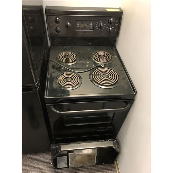 FRIDGEDAIR Black Stove - 24in wide with Black AirKing Hood Vent
