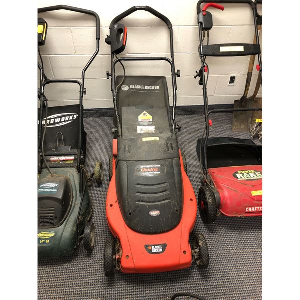 Black 7 Decker - Lawn Hog - 19in Mulching Electric Mower