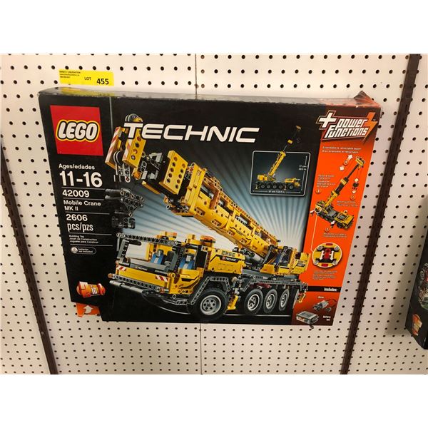 LEGO TECHNIC with Power Functions - Mobile Crane MKII - Model 42009 - 2606 pieces, with Battery Box