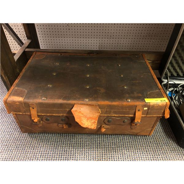 Vintage Leather Trunk with some broken Straps - approx. 30in x 19in x 12in