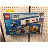 Image 1 : LEGO City Model 7848 Toys "R" Us Truck - 356 pieces