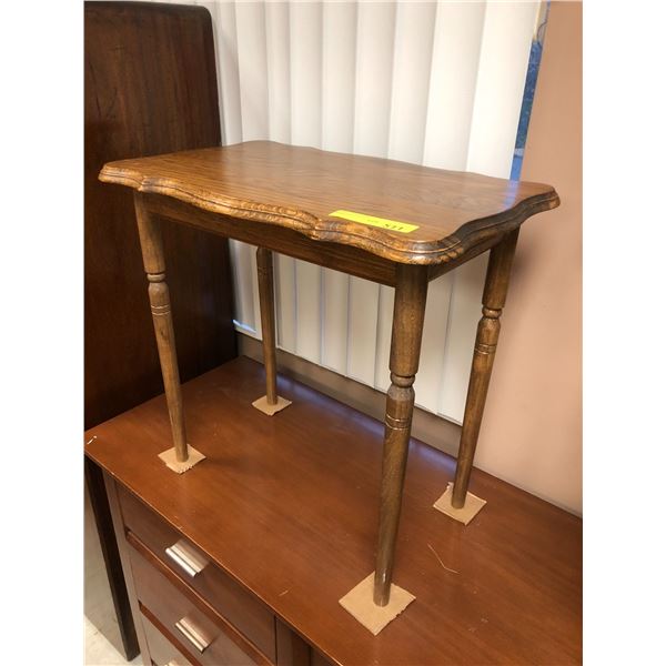 Antique Oak Side Table - approx. 24in x 15 1/2in x 23 1/2in