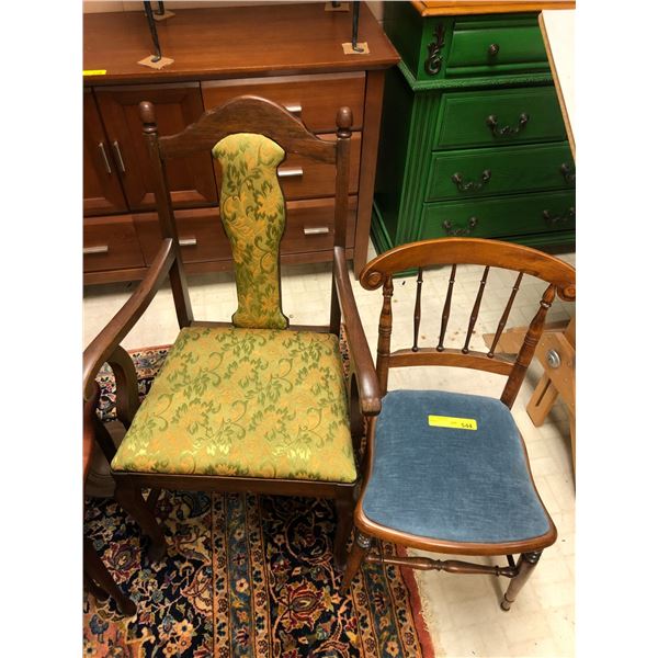 Group of 2 Vintage Chairs