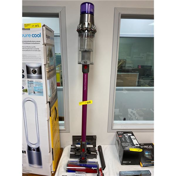 DYSON V11 Torque Drive Vacuum with accessories