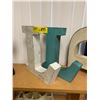 Image 1 : Letters - L - Two Painted Metal Letters
