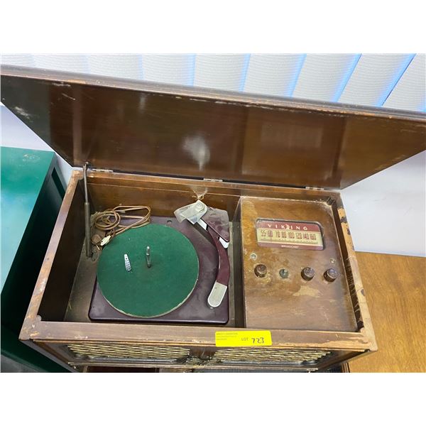 Vintage Viking Stereo Cabinet with turntable - needs work