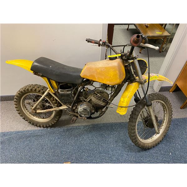 Vintage YAMAHA Dirt Bike
