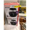 Image 1 : Two Honeywell Mistmate Humidifiers