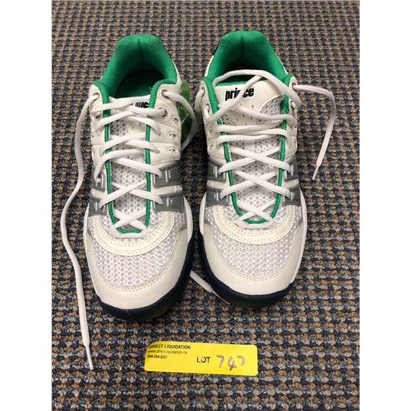 PRINCE T22 - Men's US Size 8  - White with Green Runners