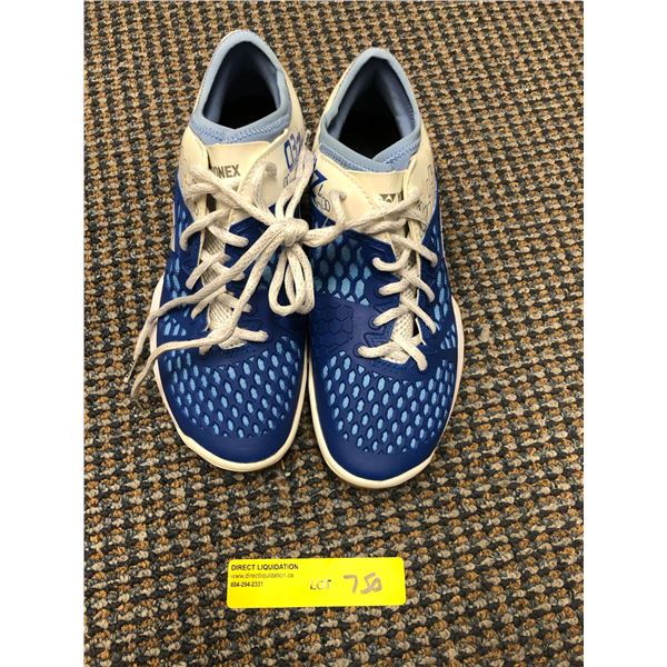 YONEX - Power Cushion - Women's US Size 8 - White & Blue Runners