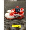 Image 3 : YONEX Ergoshaper PowerCusion SC5 -Women's US Size 7 1/2 - White & Neon Prink