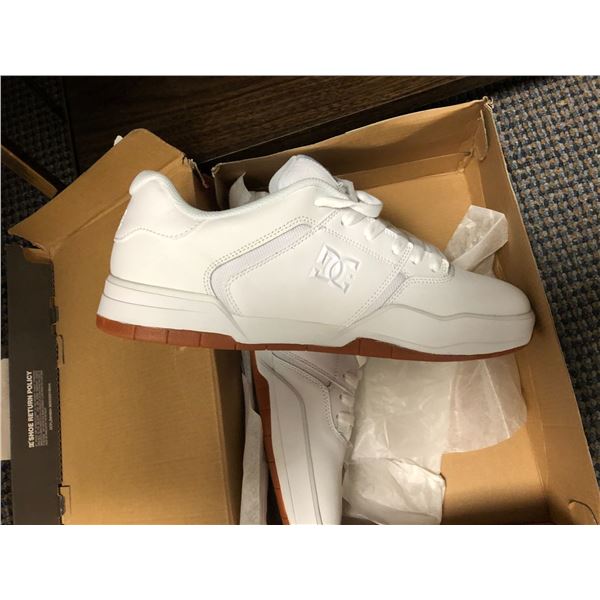 DC SHOES USA - Men's US 14 - White Runners