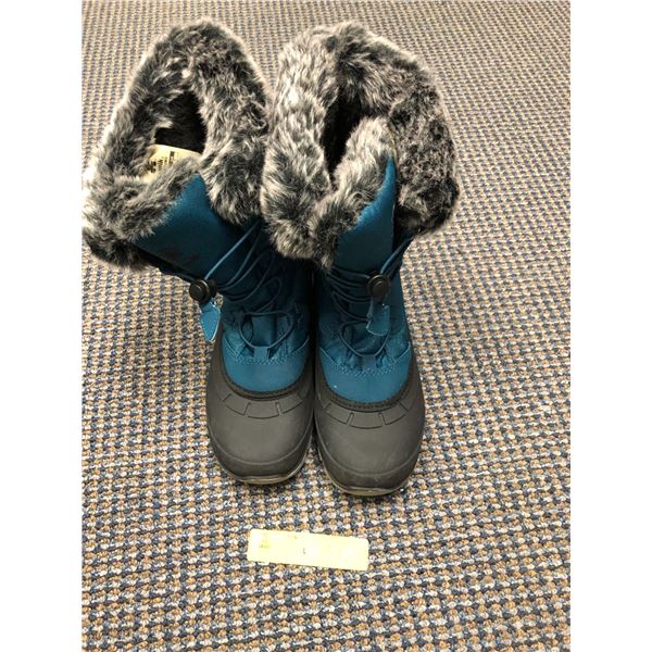 KAMIK Momentum3 - Women's Snow Boots - Waterproof US Size 9