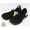 WOMENS BLACK INSULATED RUNNING FLATS SIE 7