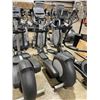 Image 2 : LIFE FITNESS CLSX COMMERCIAL ELLIPTICAL CROSSTRAINER WITH DIGITAL DISPLAY, 32 PIN IPOD PORT  &