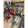 Image 2 : OCTANE FITNESS PRO4700 COMMERCIAL ELLIPTICAL CROSS TRAINER