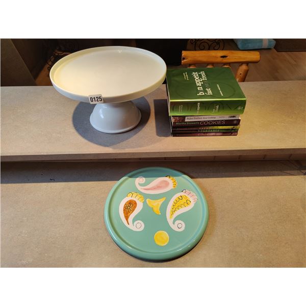 Set of 2 Serving Trays & 6 Cookbooks