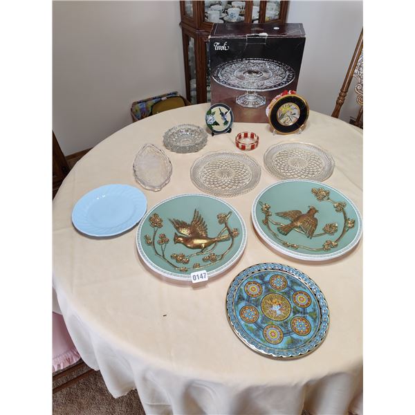 Decorative Serving Trays, 2 Girotti Sculpture Plates & More