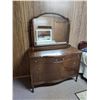 Image 1 : Vintage Wooden Vanity