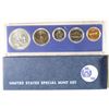 Image 2 : 1967 US SPECIAL MINT SET WITH BOX