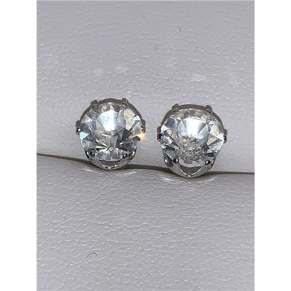 Ladies Brilliant Cut 1.0 Carat Solitaire Stud Earring Set