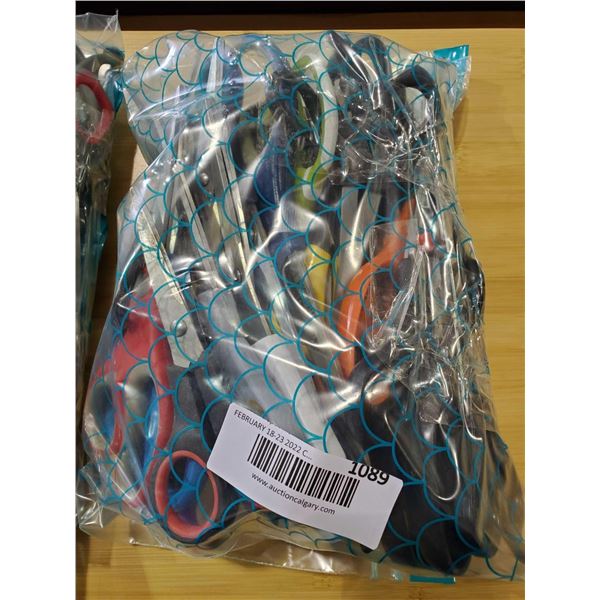Lot of Assorted Scissors