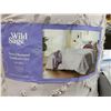 Image 2 : *NEW* Wild Sage Full?Queen Size Nova Diamond Comforter & 2 Sham Set