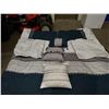 Image 2 : *NEW* Out of Package King Size Comfortor with 4 sham & 3 Decorative Throw Pillow Set