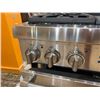 Image 9 : Thermador Pro Ham 36" Gas Range 4-Burner Griddle Model PRG364GDH/11 (Unused)