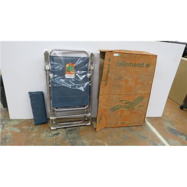 *Lallemand folding lawn chair - in box